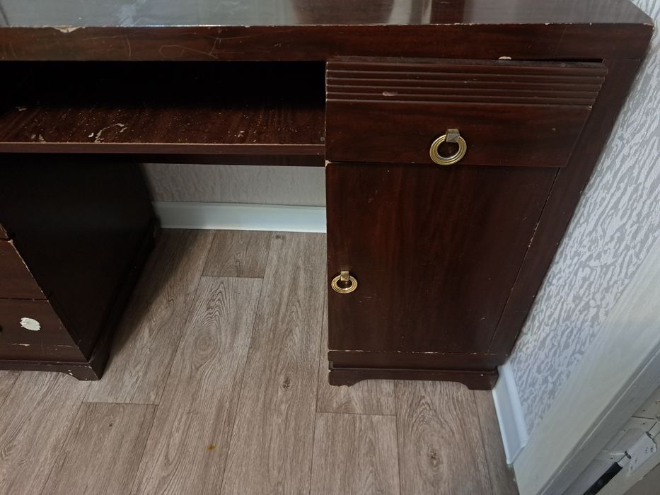 Кровать, 2 тумбы, комод