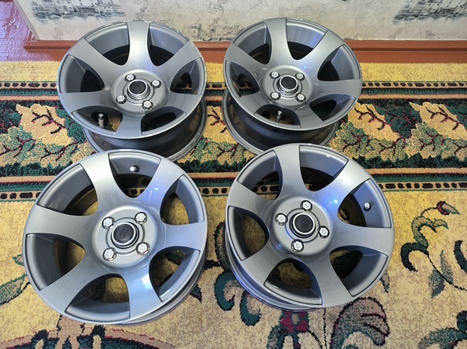 Продаются легкосплавные диски черепаха R 13!