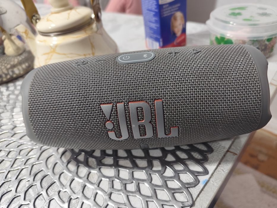 Jbl charge 5 продам