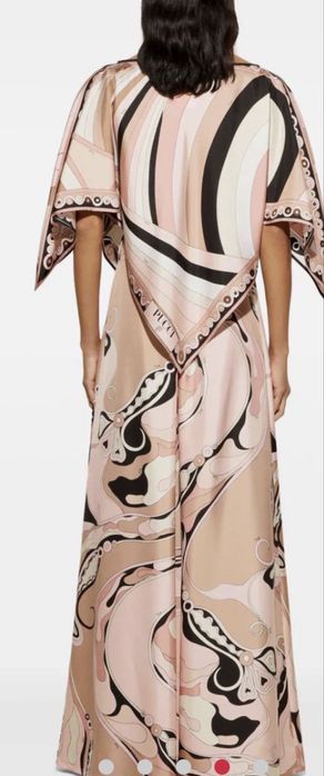 Pucci костюм модел 2026