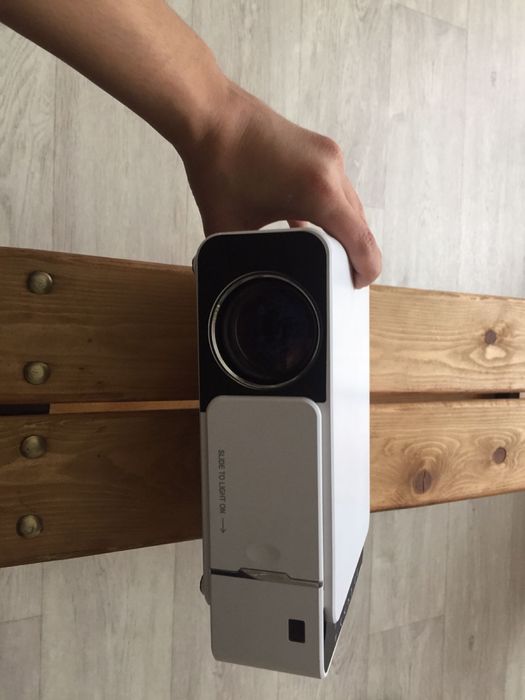 Проектор потолочный