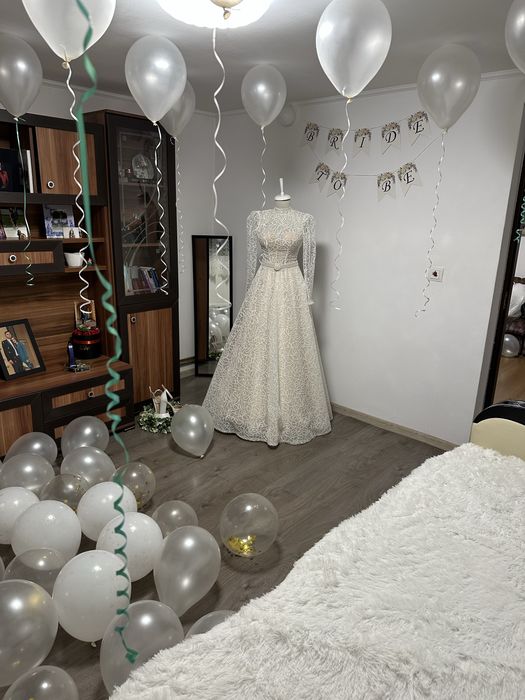 Vand rochie mireasa