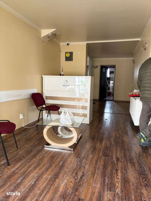 Casa P+1, 350 mp utili, teren 500 mp, zona Craiovita Noua