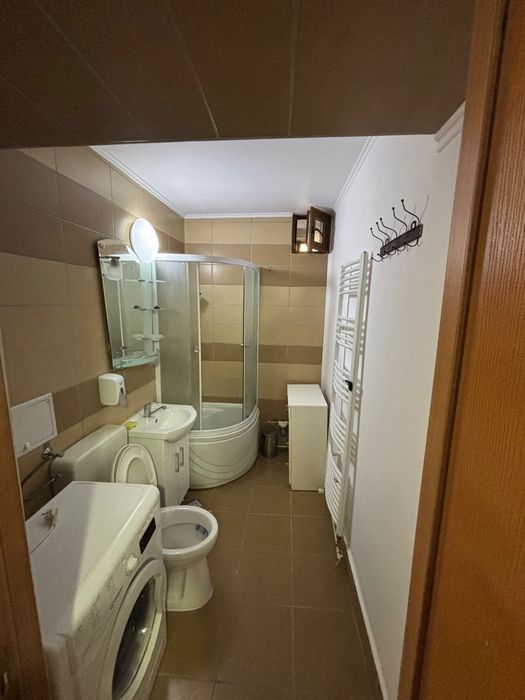 Apartament 3 camere conf I de inchiriat