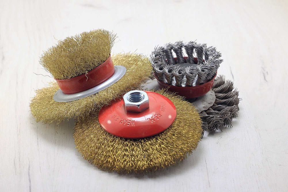 Комплект металических щеток для зачистки металла на 125 БОЛГАРКУ.
