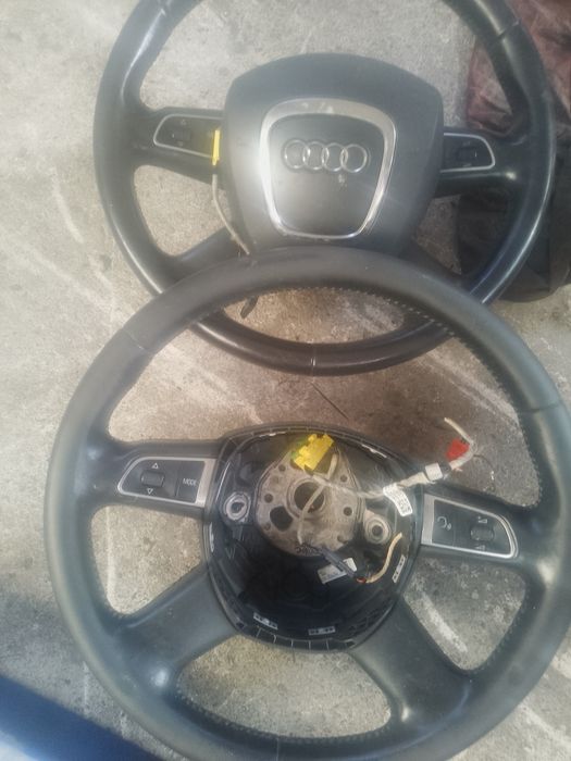 Volan Audi A4 b8 în patru spițe cu airbag