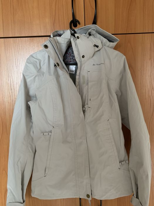 DECATLON -Quechua-непромокаемо дамско яке за планина