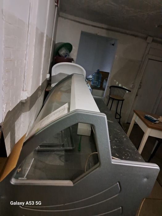 Холодильник для витрины