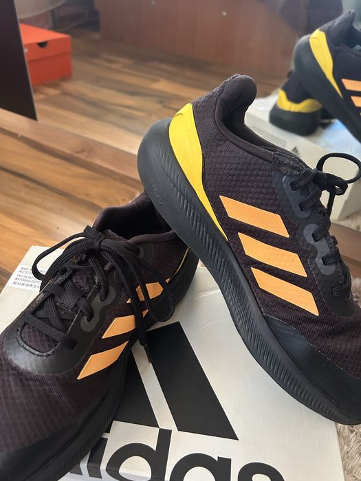 3 чивта маркови маратонки