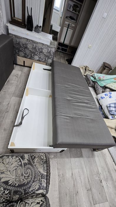 Продам Диван с Креслом