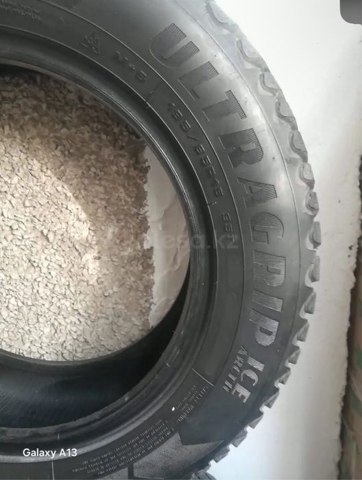 Продам шины Goodyear Ultragrip IceArtic