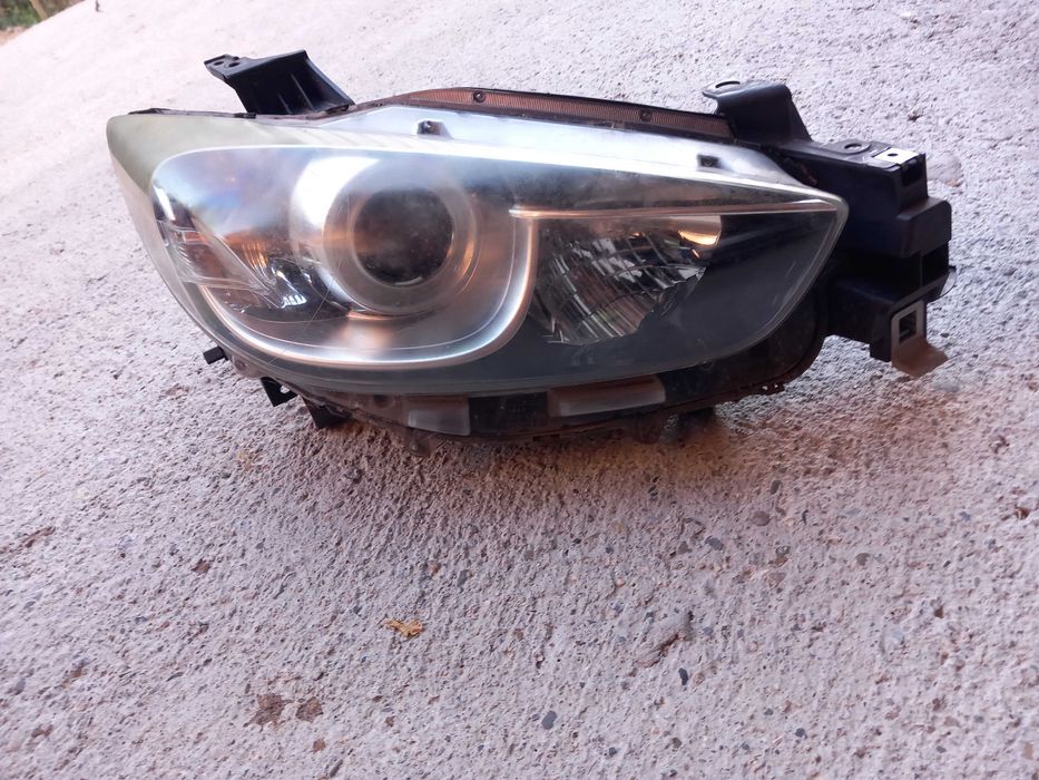 Фарове за мазда сх5  2014г