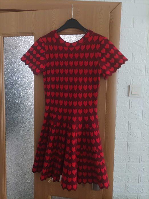 оригинални маркови рокли Alaia, Valentino и други