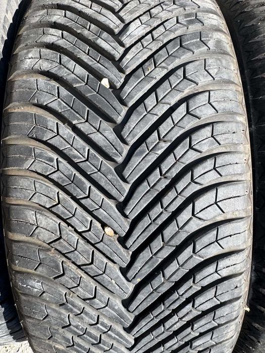 4 всесезонни гуми 215/55 R17