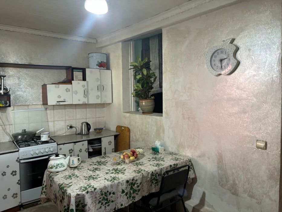 Үй сатылады опше 10 соты . 2 үй бар ..