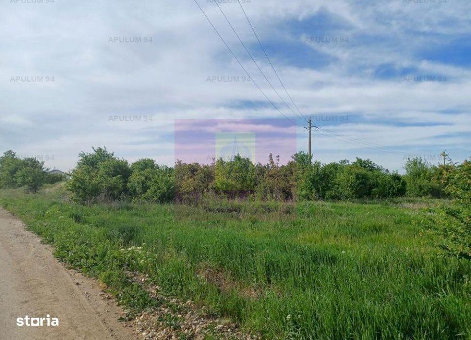 Teren 1400 mp, intravilan construibil, în Joița