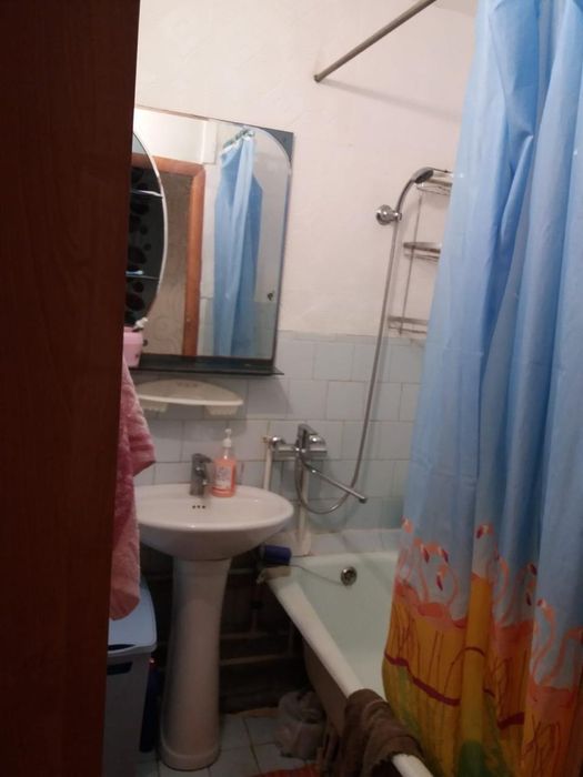 Продам 3к р-н Уюта 3/5