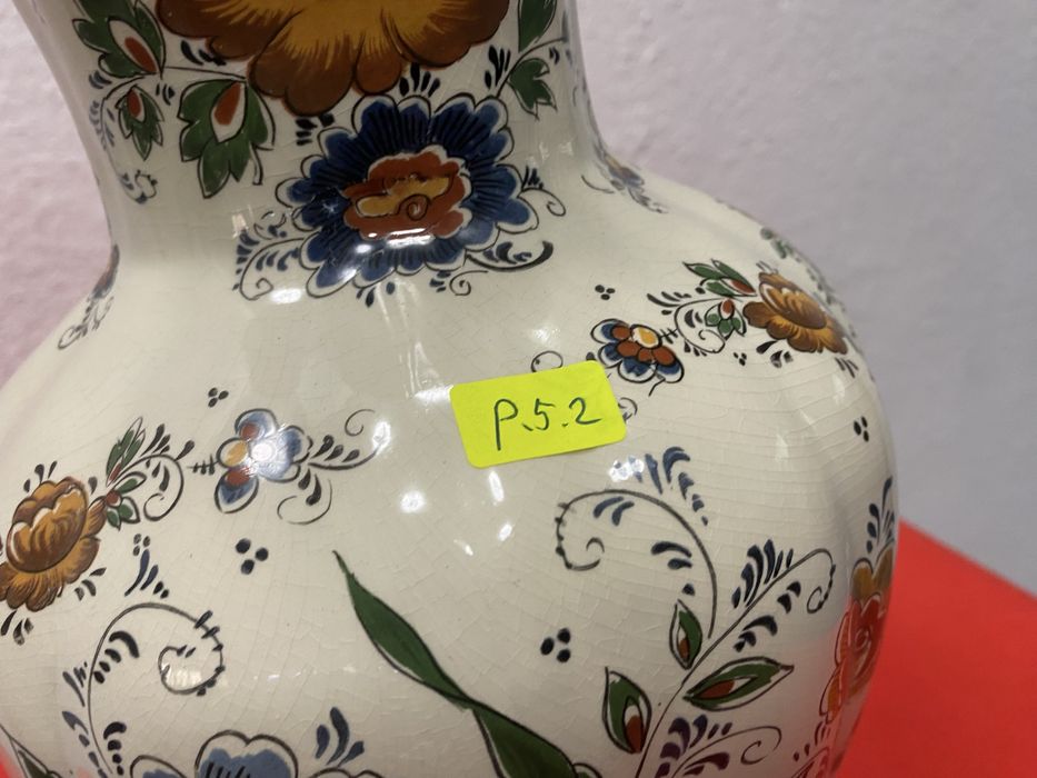 Холандска порцеланова ваза на делфт