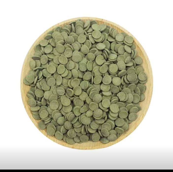 Продам корм для рыбок аквариумных  вес 100 грамм.