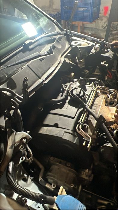 Dezmembrez Motor passat b6 BKP