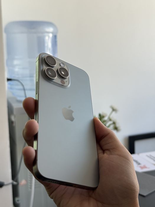 Продам айфон 15 про макс 256гб