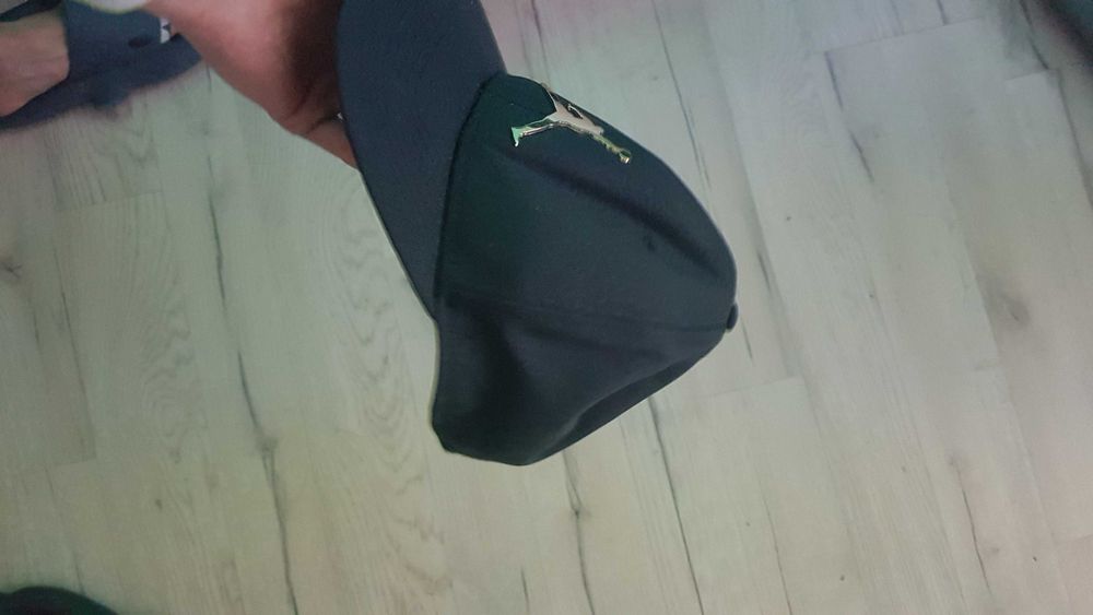 Vând Sapcă Jordan originală