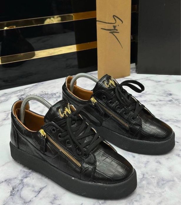 Обувки Giuseppe Zanotti (3 модела)