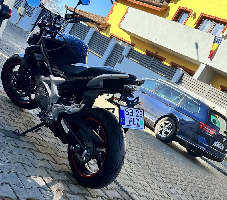 Suzuki SFV 650 Gladus 2010