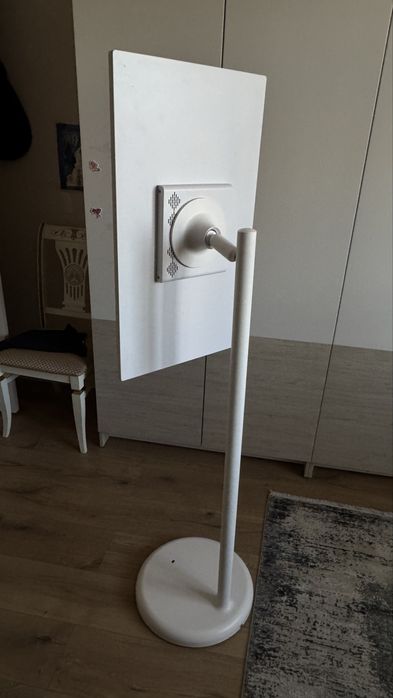 Продам смарт дисплей .