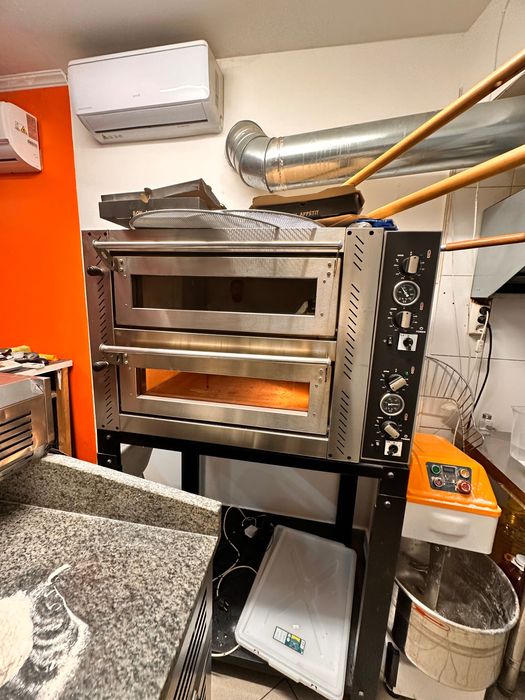 Продава се Заведение в Пловдив, Център - 45 кв.м за 667 €/кв.м - Снимка #2