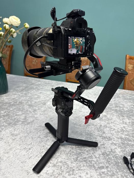 DJI Ronin RS4 + Raven EYE Pro + derjatel