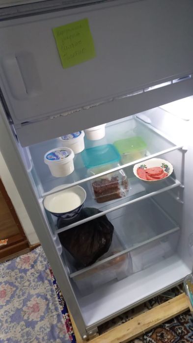 Холодильник сатилади