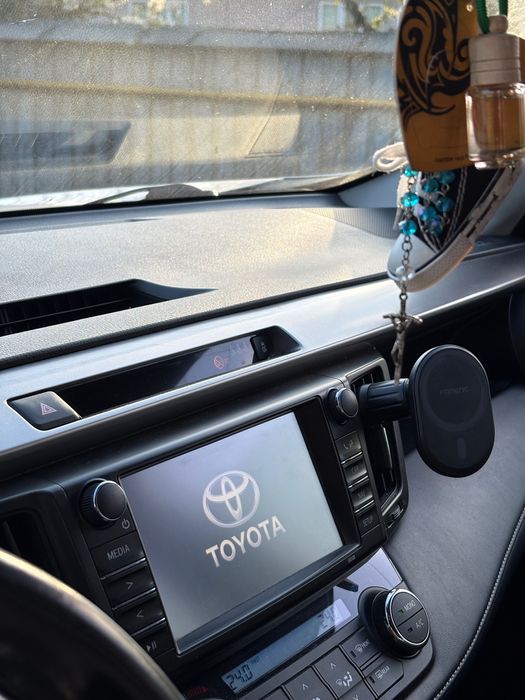 Toyota RAV 4 hibrid