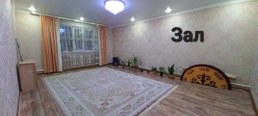 Продам дом в районе ипподрома