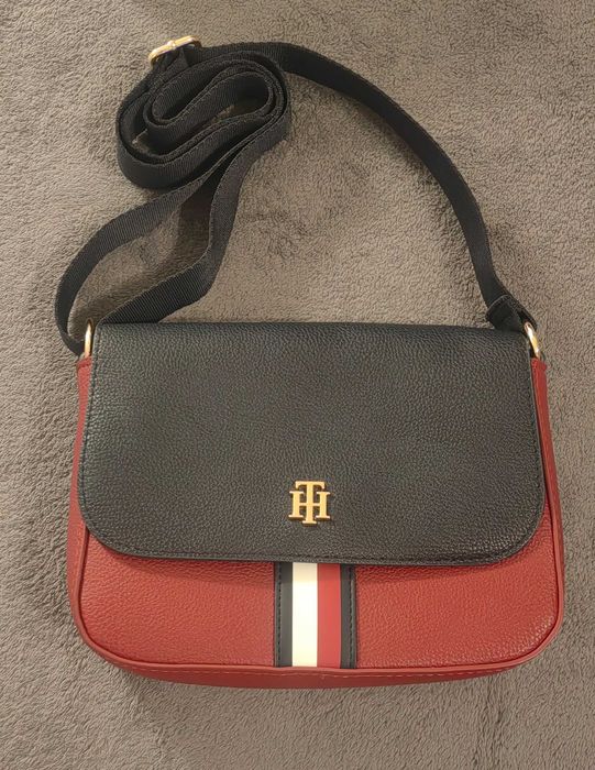 Geanta noua Tommy Hilfiger