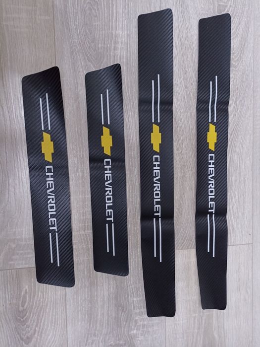 Накладка на пороги