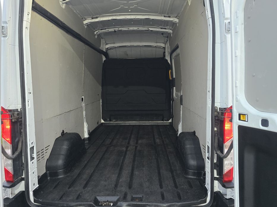 Ford Transit  Duba  Marfa