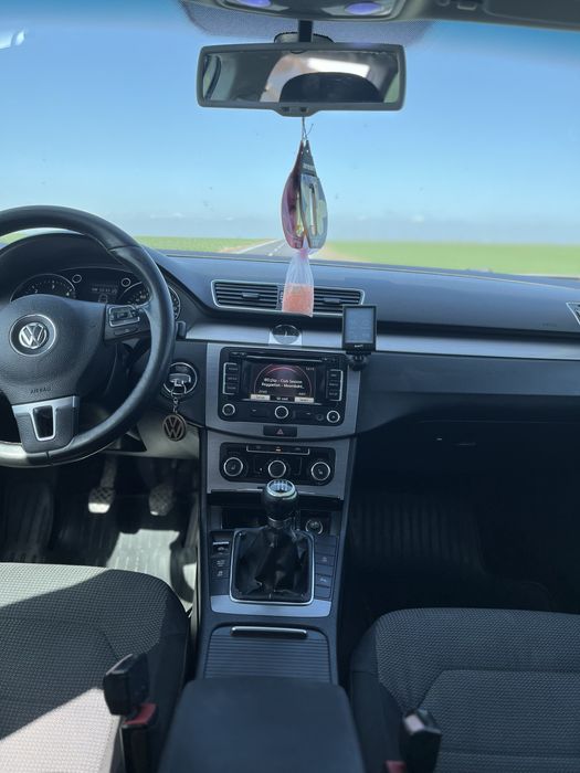 Volkswagen  Passat B7