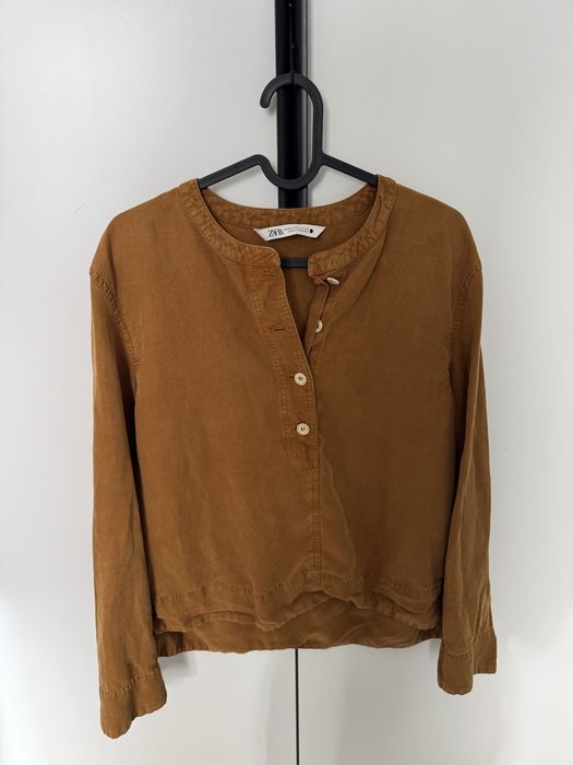 ZARA, BERSHKA блузи, ризи, топове