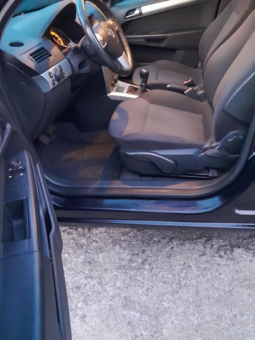 Opel astra 1.6 benzină 116cp,  fab 2010, euro 4,  navigație!