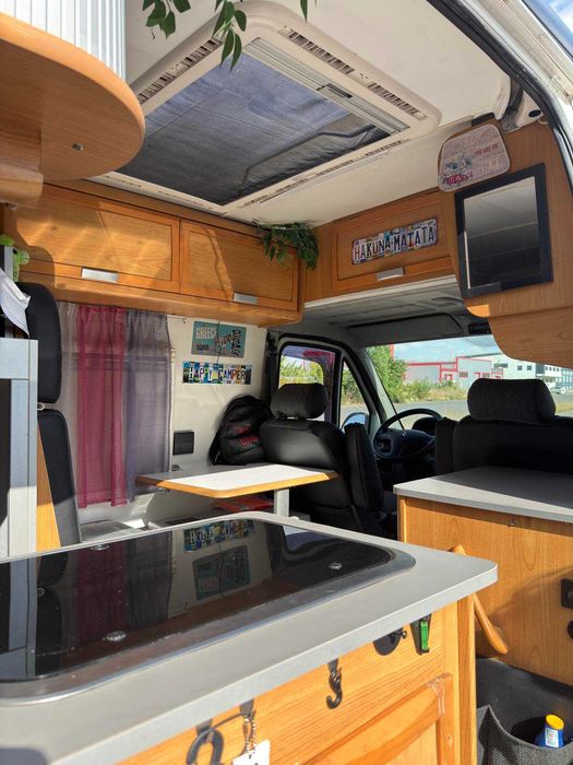 Кемпер Pössl на база Citroën Jumper 2.8 HDI, 2004г. – заводски, 3 спални места