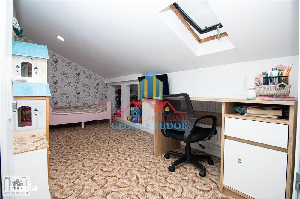 Apartament 95 mp, 2 camere + mansarda,  Str. Tineretului Nr 66,  Chiaj