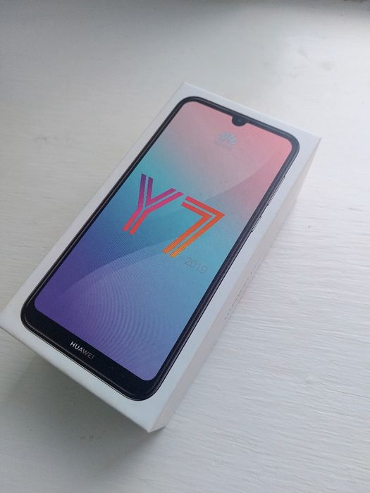 Продам смарфтон Huawei Y7