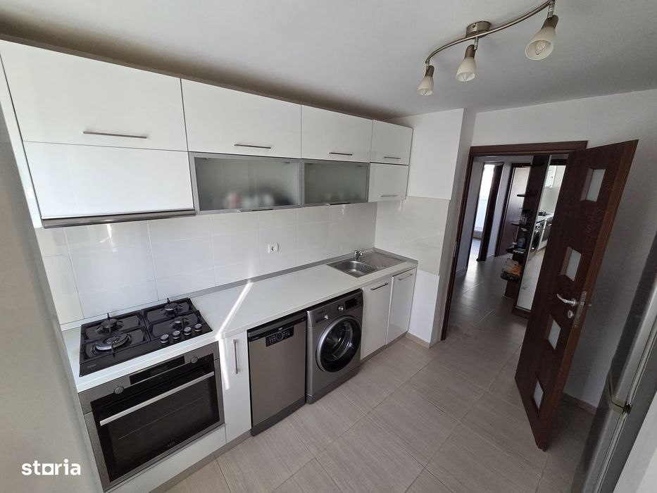 Închiriez apart . 3 camere zona Trapezului, complet mobilat și utilat