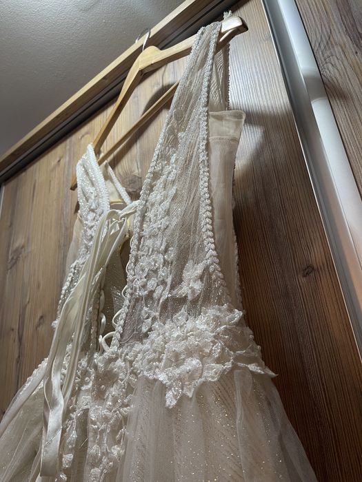 Vand rochie de mireasa