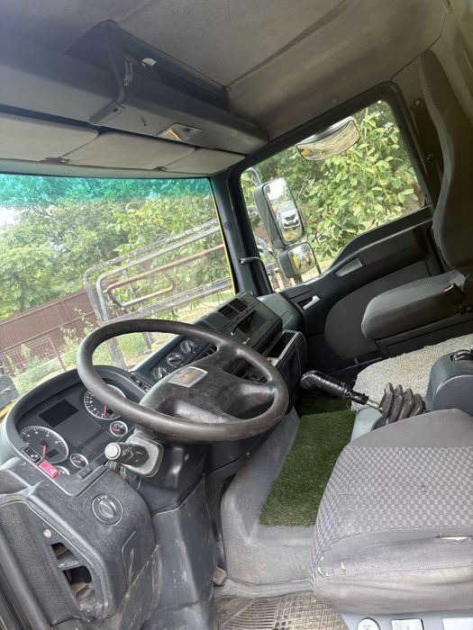 Autobasculanta MAN TGL 10.210
