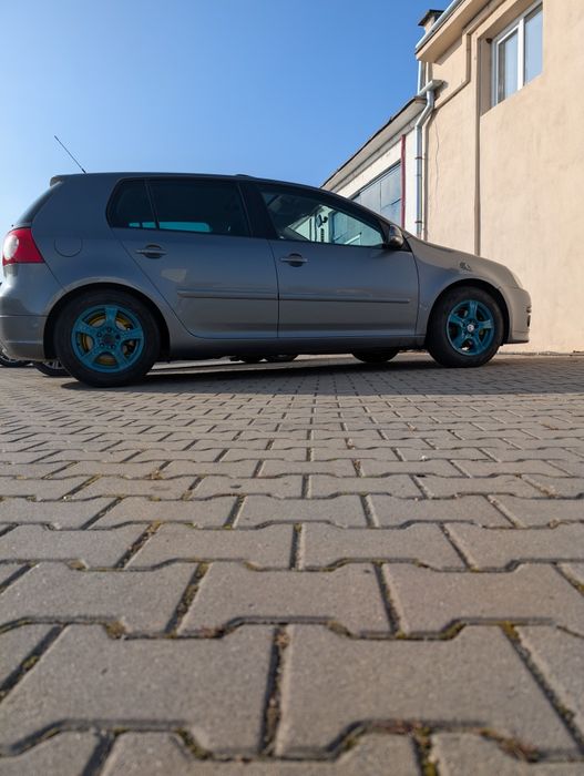 Golf 5 GT Sport.