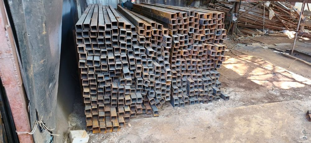 столбики для забора 2000 тг штука