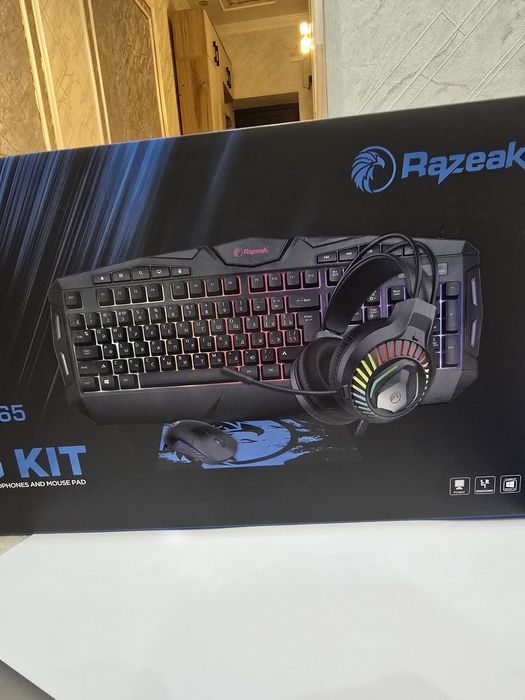 Мышка, Клавиатура, Наушник и коври 4 in 1к для компьютера для Gamers