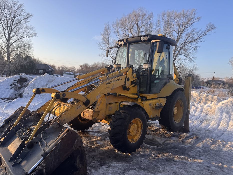 Продам эксковатор погрузчик